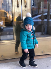 Load image into Gallery viewer, Knit Pom Pom Hat