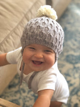 Load image into Gallery viewer, Knit Pom Pom Hat
